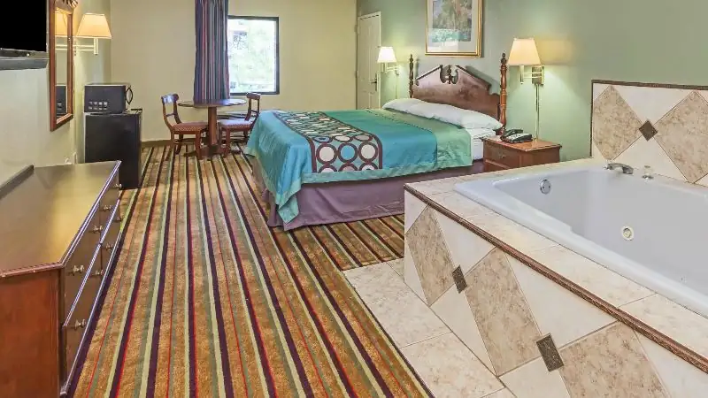 Super 8 by Wyndham Norcross/I-85 Atlanta