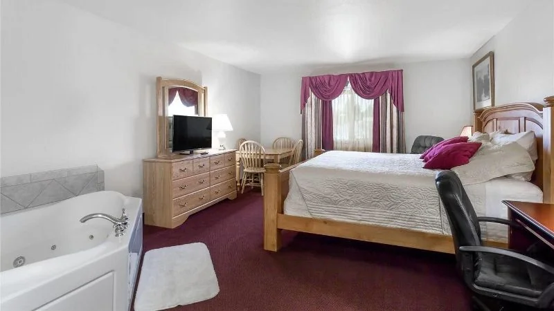 Super 8 by Wyndham Rexburg
