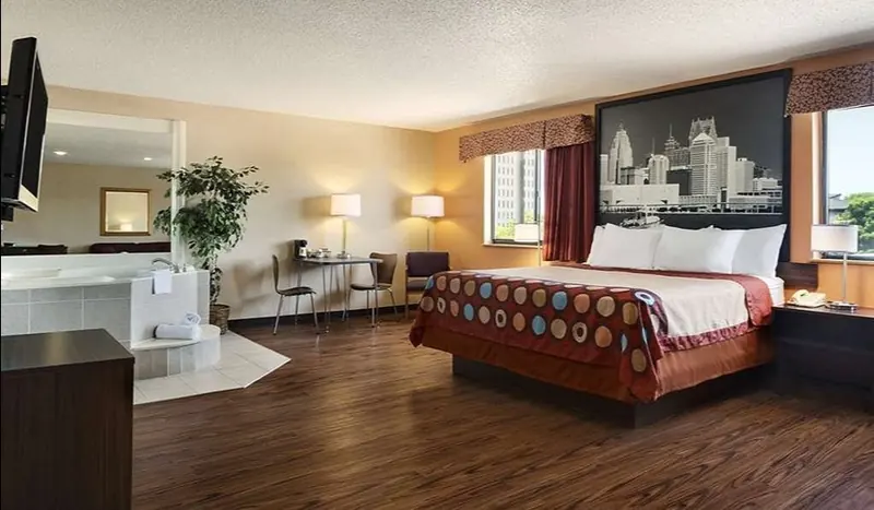 Super 8 by Wyndham Taylor/Detroit Area