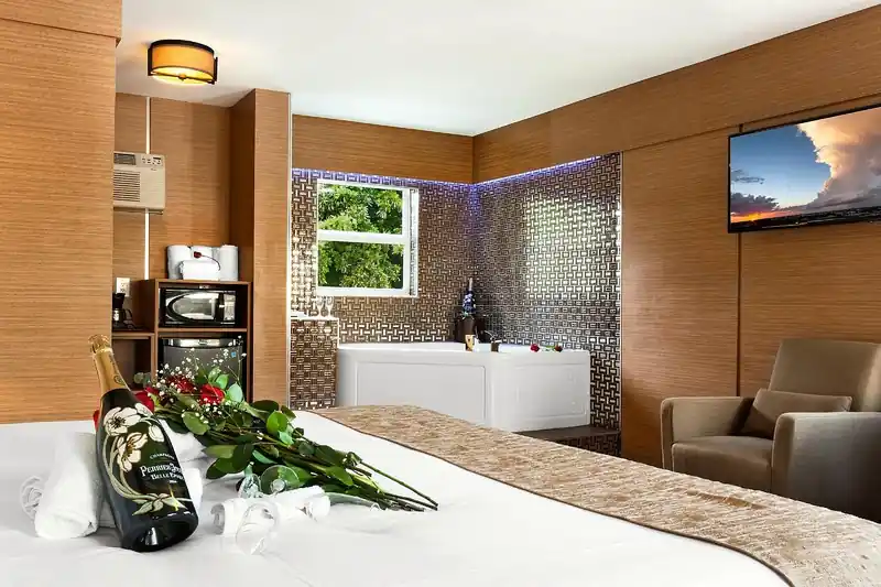 The Garden Hotel & Resort