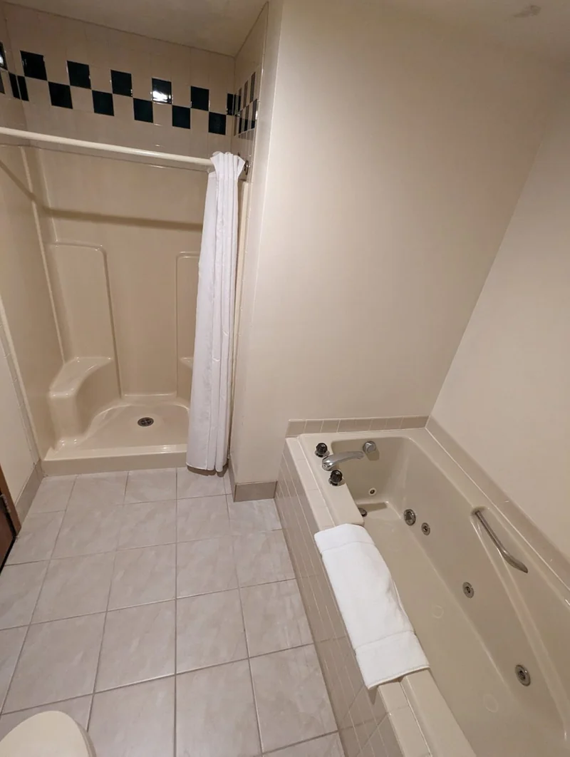 Woodfield Inn and Suites