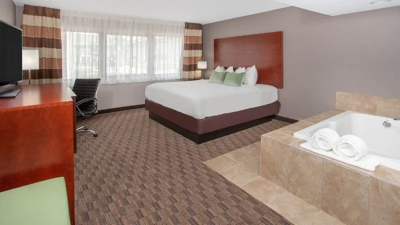 Wyndham Garden Fort Wayne