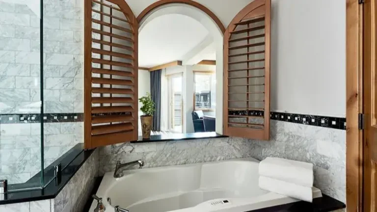 Lake Tahoe Hotels With a Private Hot Tub (2026 Guide)