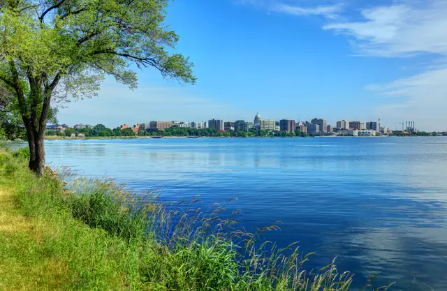 Lakefront Getaways
